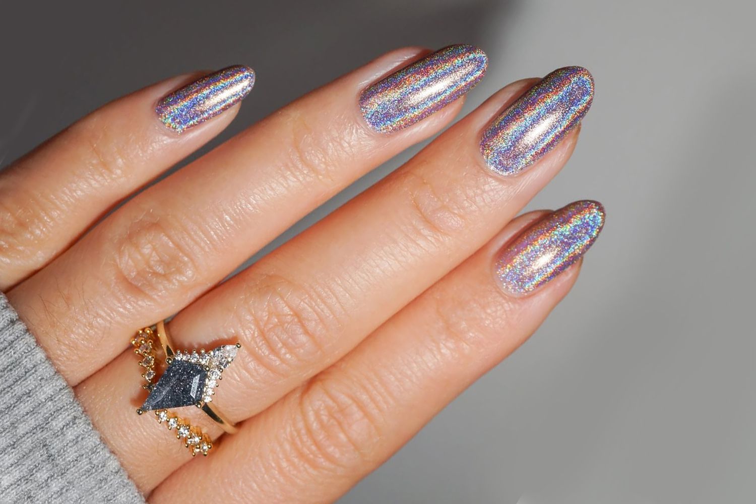 16 Holo Nail Trends That Will Brighten Up Your Look! - 8. Holo Geometric Patterns