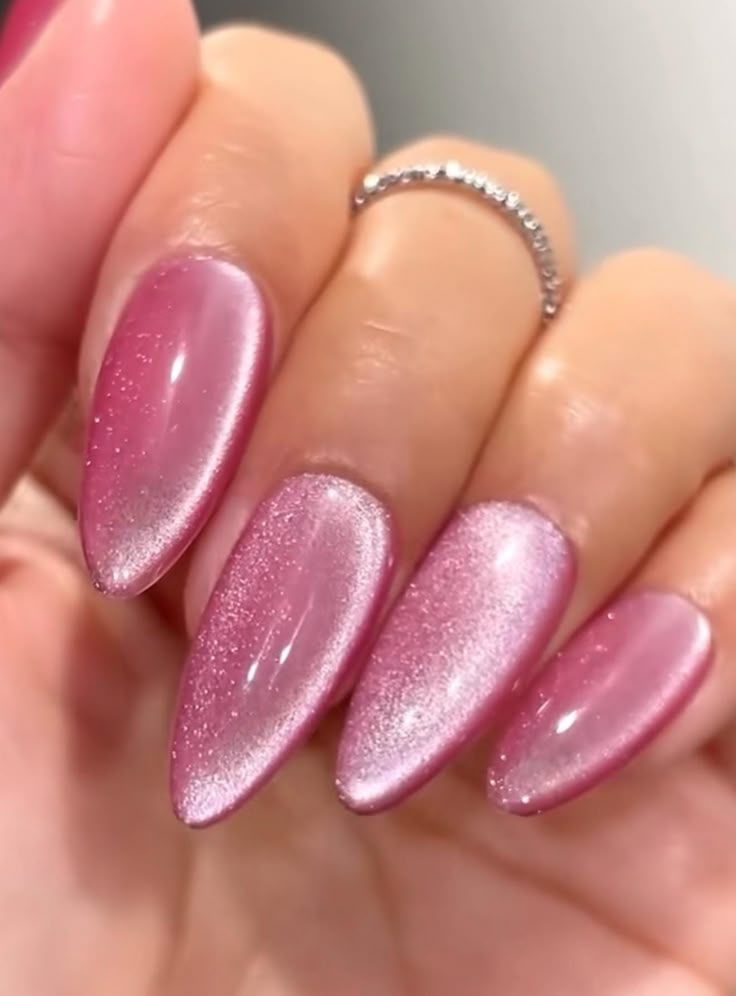 10 Sweet & Sparkly Pink Nails That Are Total Eye Candy - You’ll Adore #4! - 9. Subtle Sparkly Edge