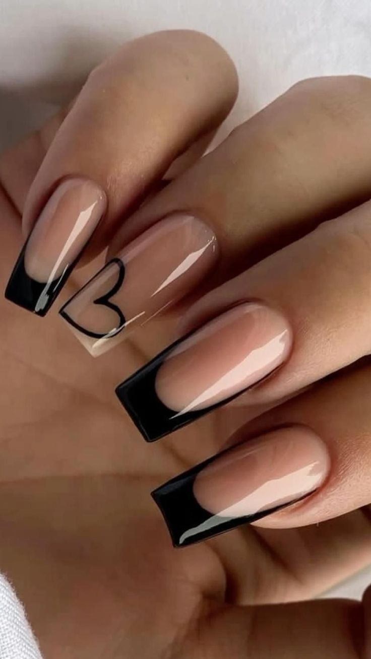 11 Chic Black Nail Designs That Aren’t Basic - Chic Heart Accent