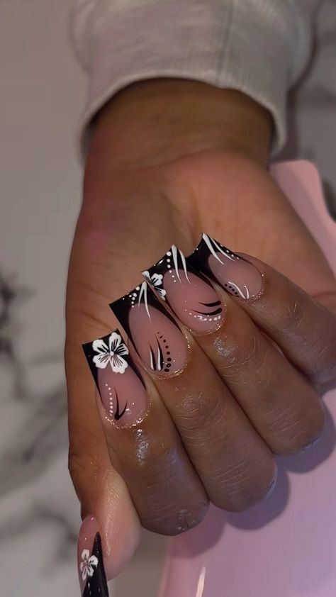 11 Chic Black Nail Designs That Aren’t Basic - Floral and Black Tips