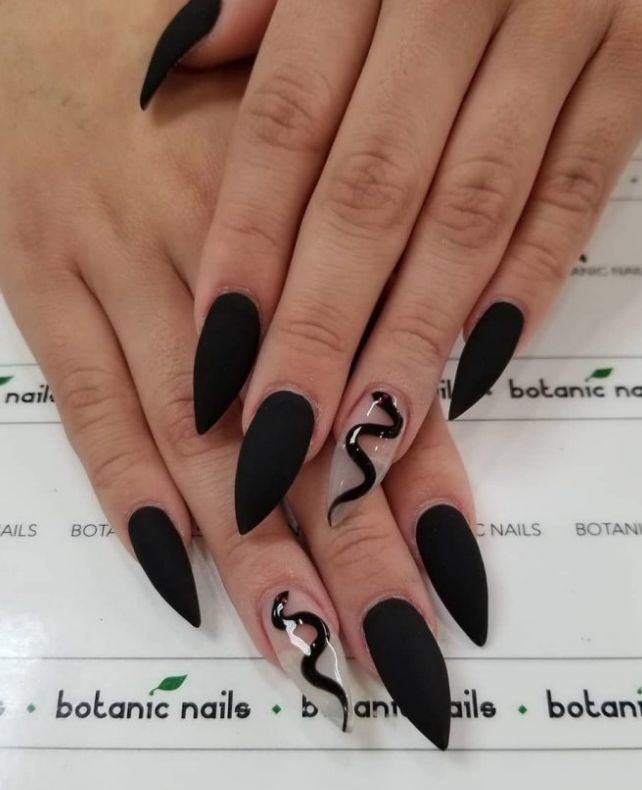 11 Simple Edgy Nails That Will Make You Stand Out (You Won't Believe #5!) - 4. Black Snake Charm