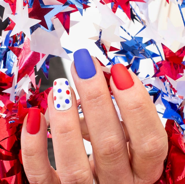 11 Subtle Fourth of July Nails That Feel Festive Without the Fuss - Delicate Starry Nights