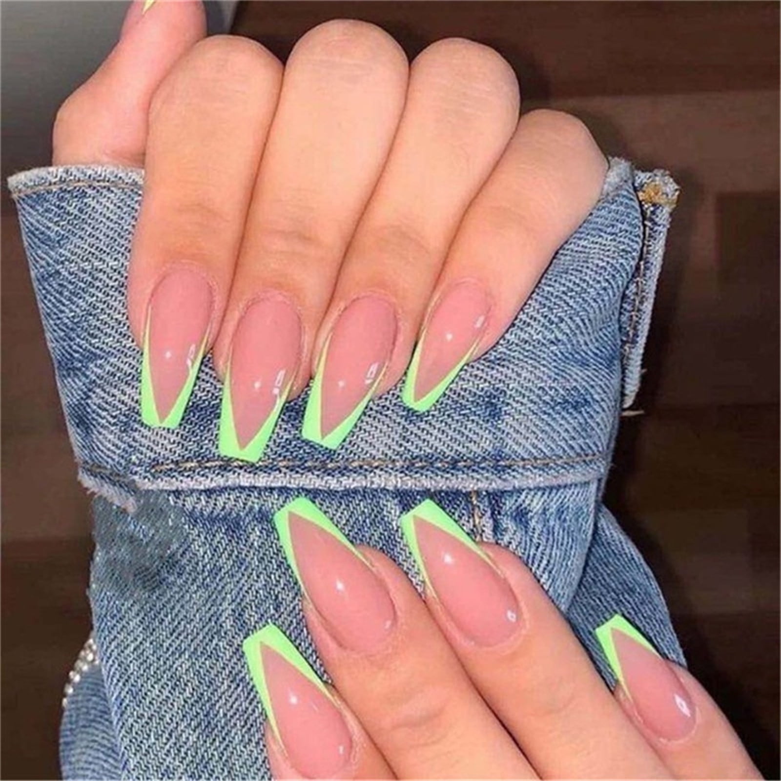 14 Coffin Summer Nails That Are Bold, Bright & Hotter Than July - Bold Graphic Lines