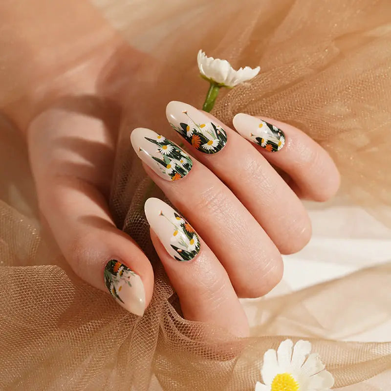 15 Summer Nails Aesthetic Ideas That Are Effortless, Colorful & Totally Insta-Worthy - Beachy Greenery