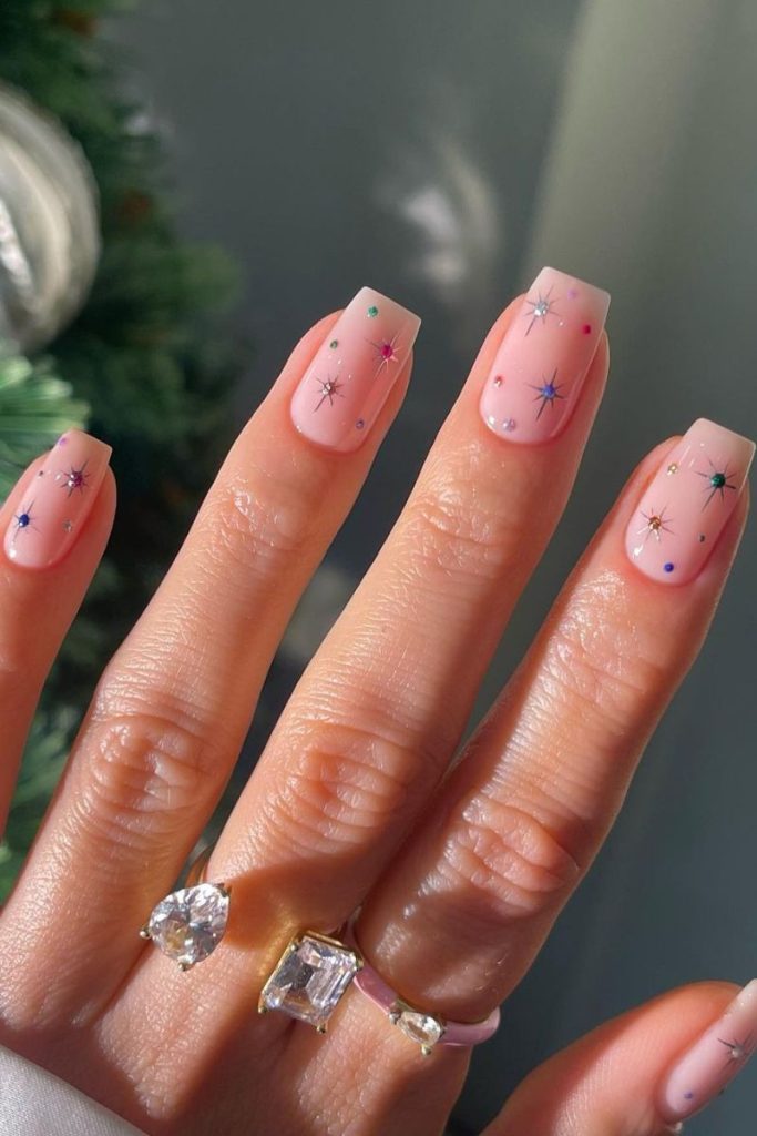 7 Classy Vacation Nails You'll Love 🌊 (Almond BIAB Styles to Try!) - Starlit Elegance