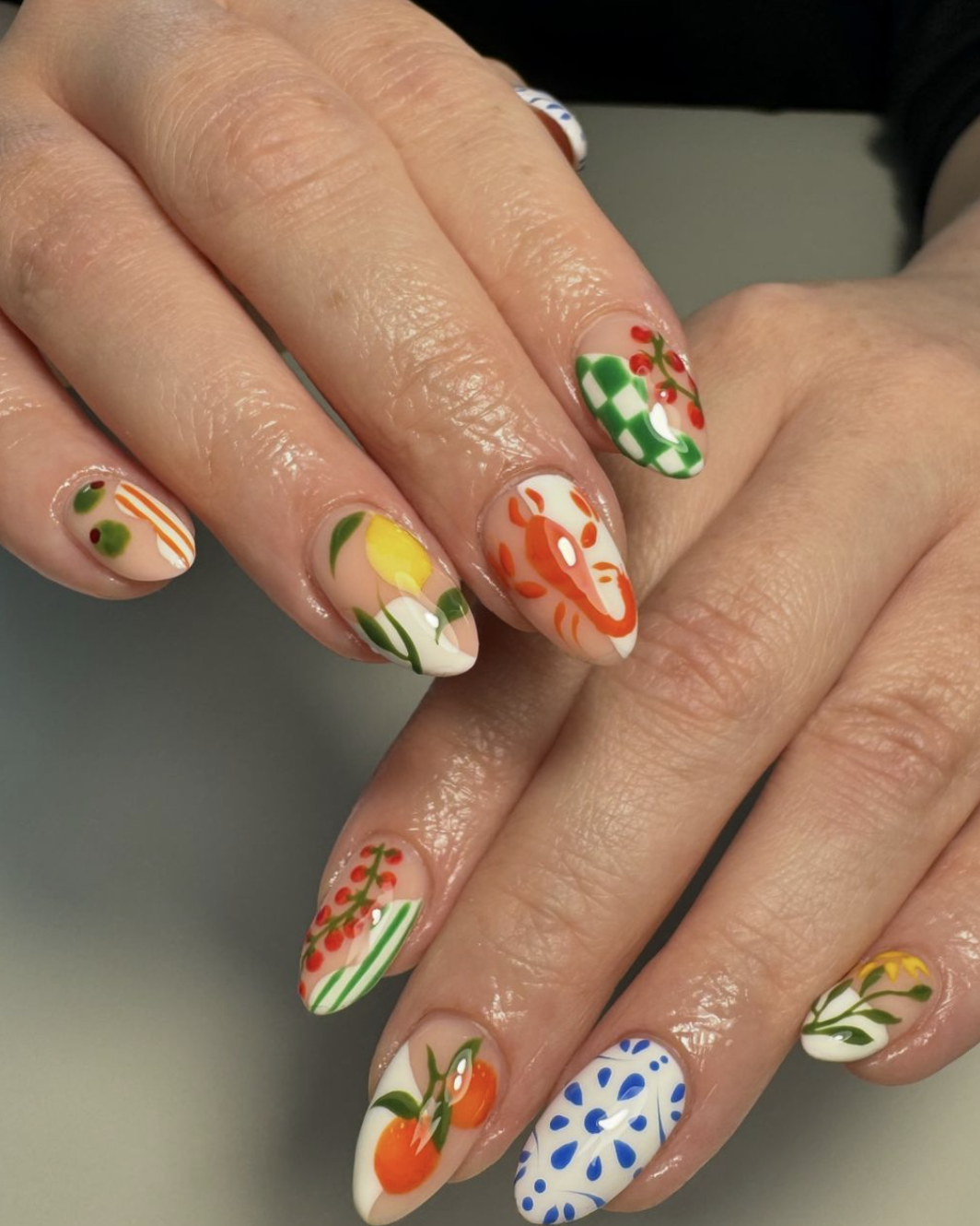 Nail Art Ete: 20 Must-Try Summer Nail Designs That Will Turn Heads! - Tropical Leaves