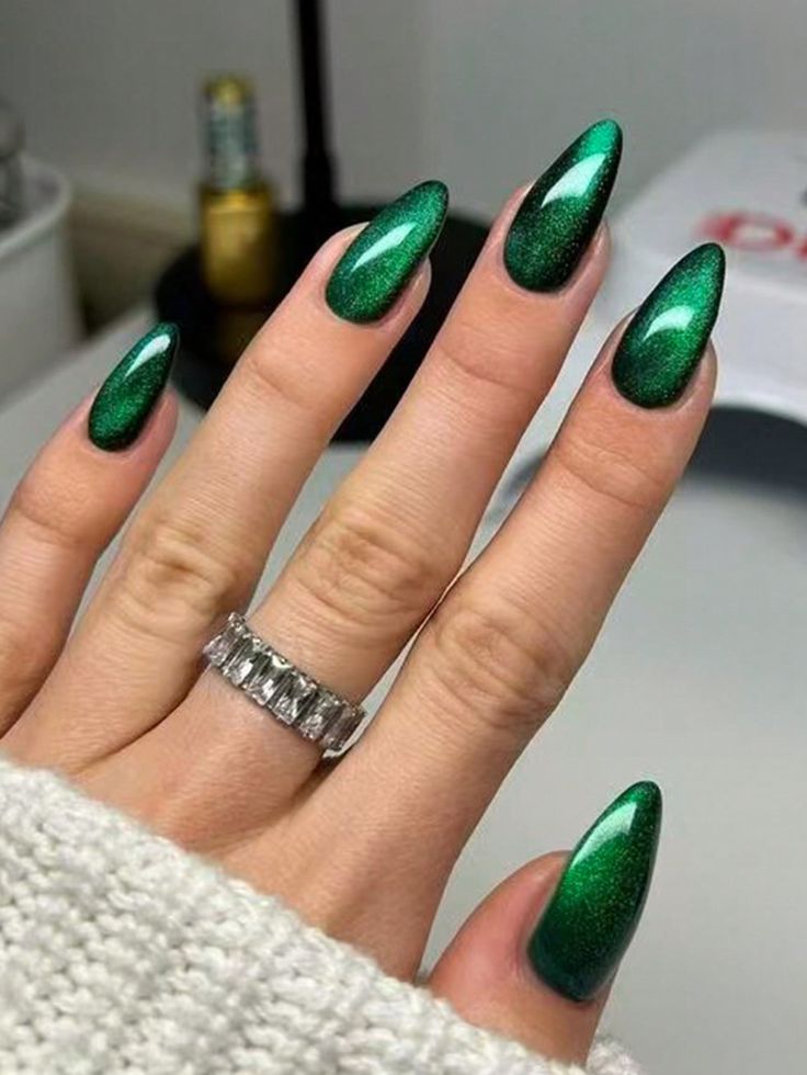 Unlock the Trend: 8 Calm & Chic Matcha Green Nail Designs You Need! - Sparkling Green Glam